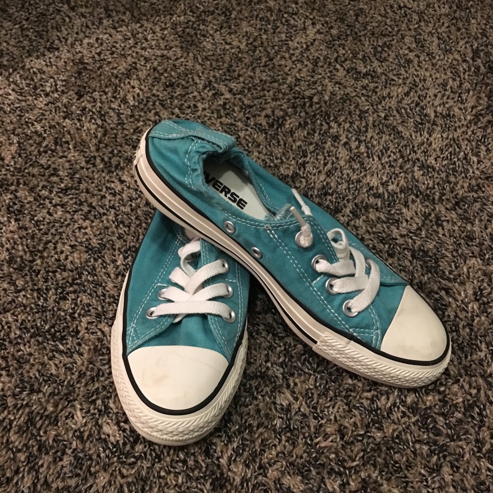❌SOLD❌NEW Converse Sneakers❌Sold on another site.